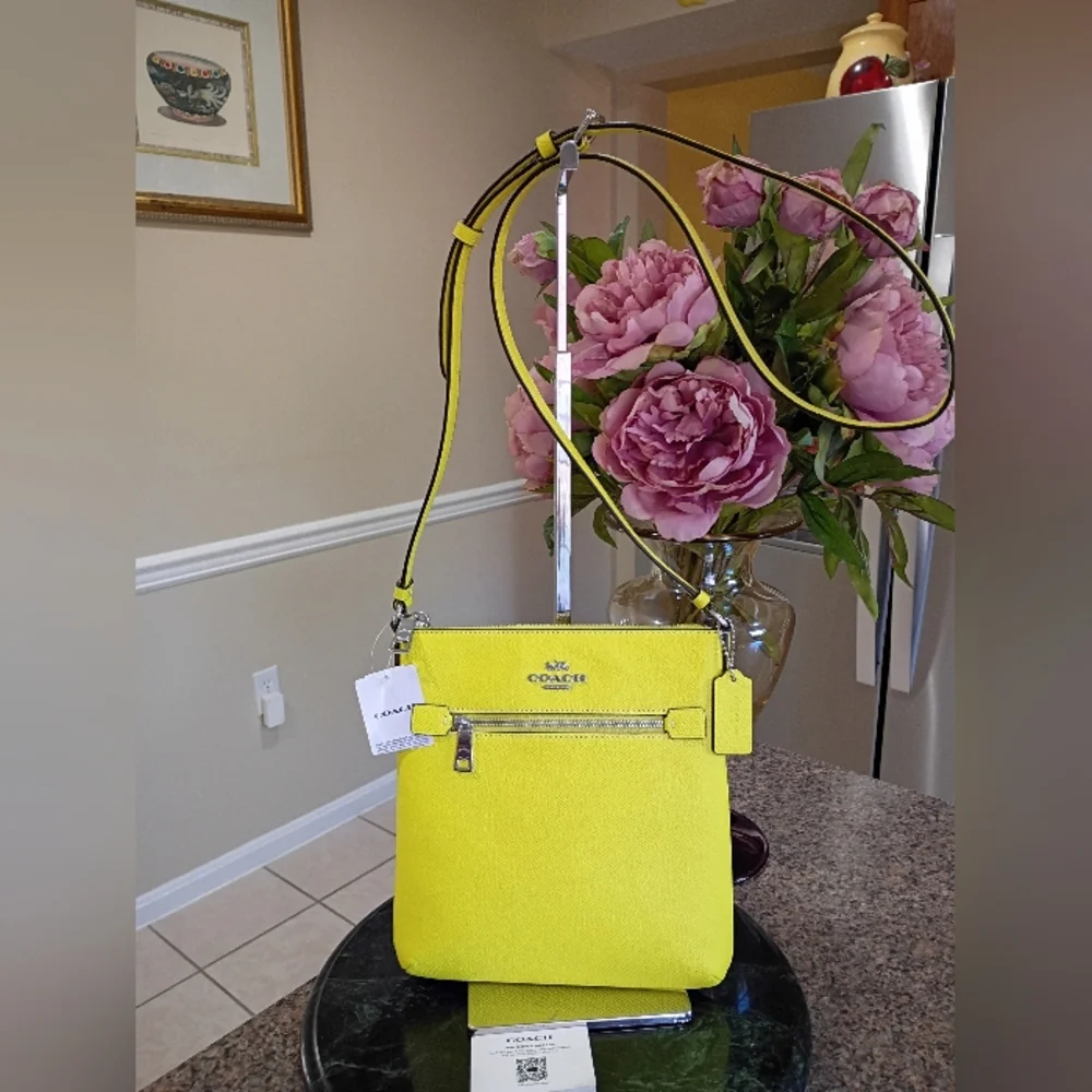 NWT COACH Mini Rowan crossbody purse